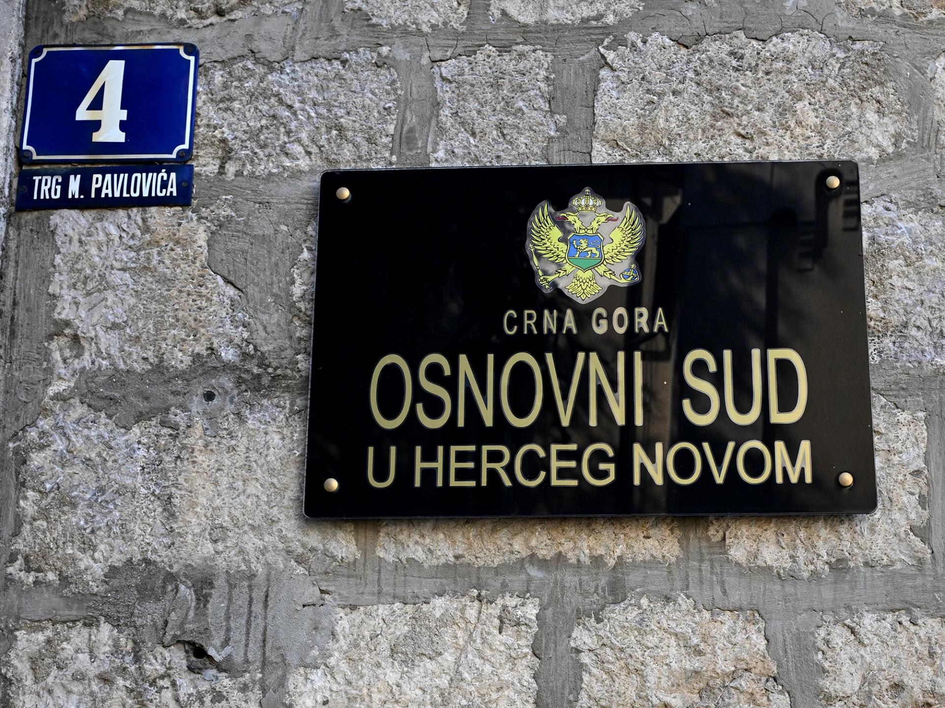 Card banner